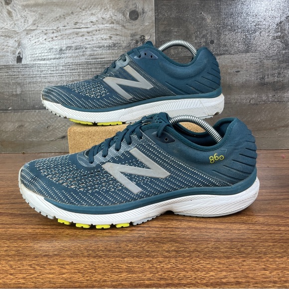 New Balance Other - New Balance Mens 860 V10 Blue Running Shoe